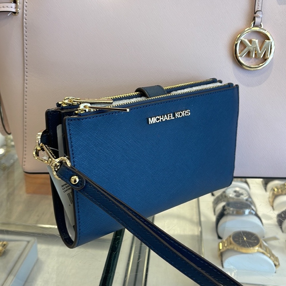 MICHAEL KORS LARGE DOUBLE ZIP WRISTLET WALLET PHONE CASE 
Navy 
NWT - Picture 16 of 16